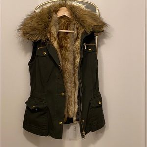 INC 3 in 1 faux fur vest army green